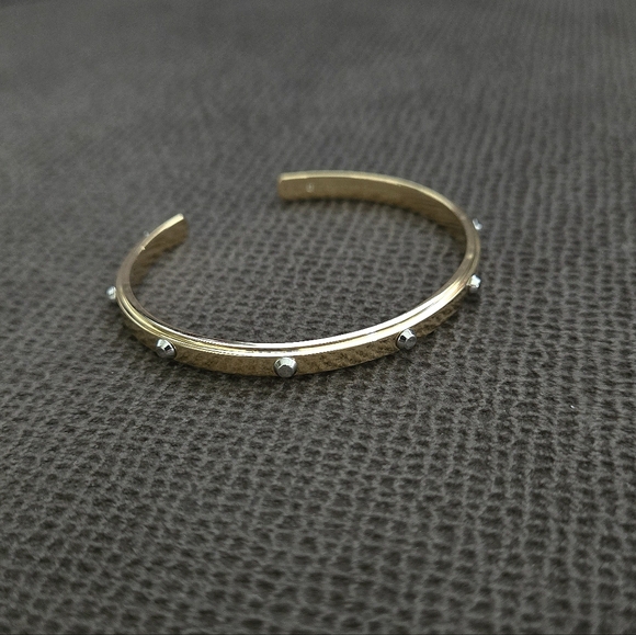 Michael Kors "Heritage Astor" Thin Gold💛 Cuff With Silver🤍 Studs NWOT - Picture 16 of 16